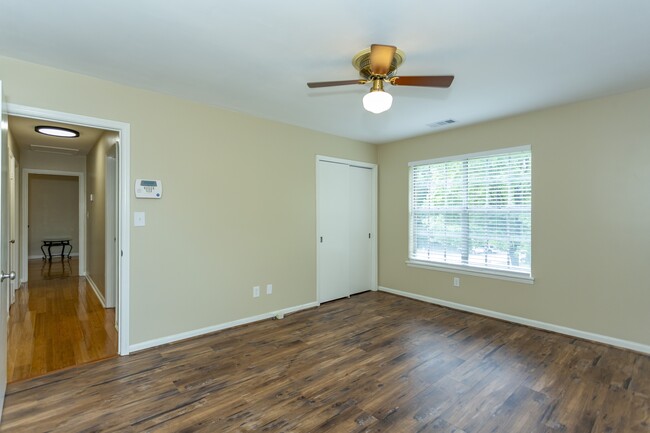Building Photo - 2200 Montreat Cir