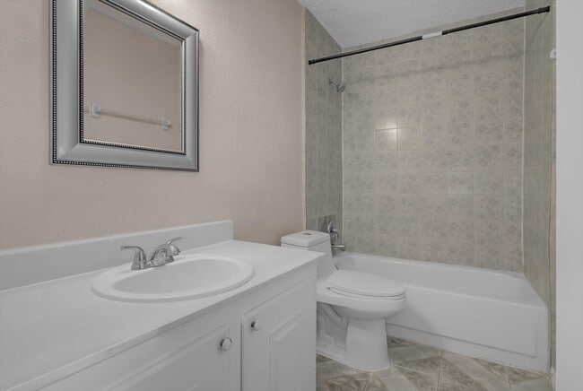 Building Photo - 5867 Village Forest Ct