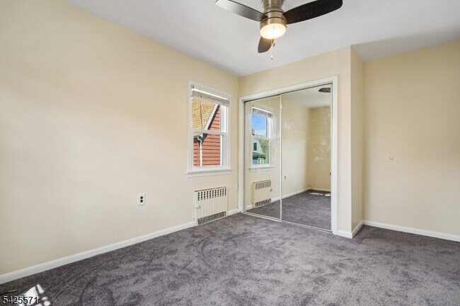 Building Photo - 7 Beekman St