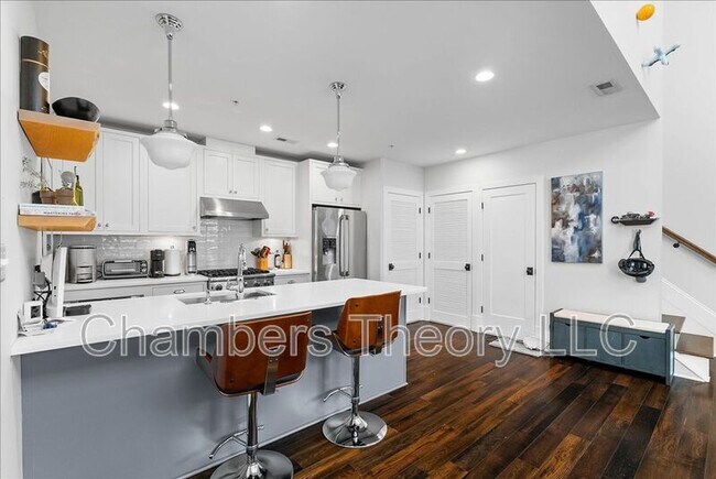 Building Photo - 1514 8th St NW