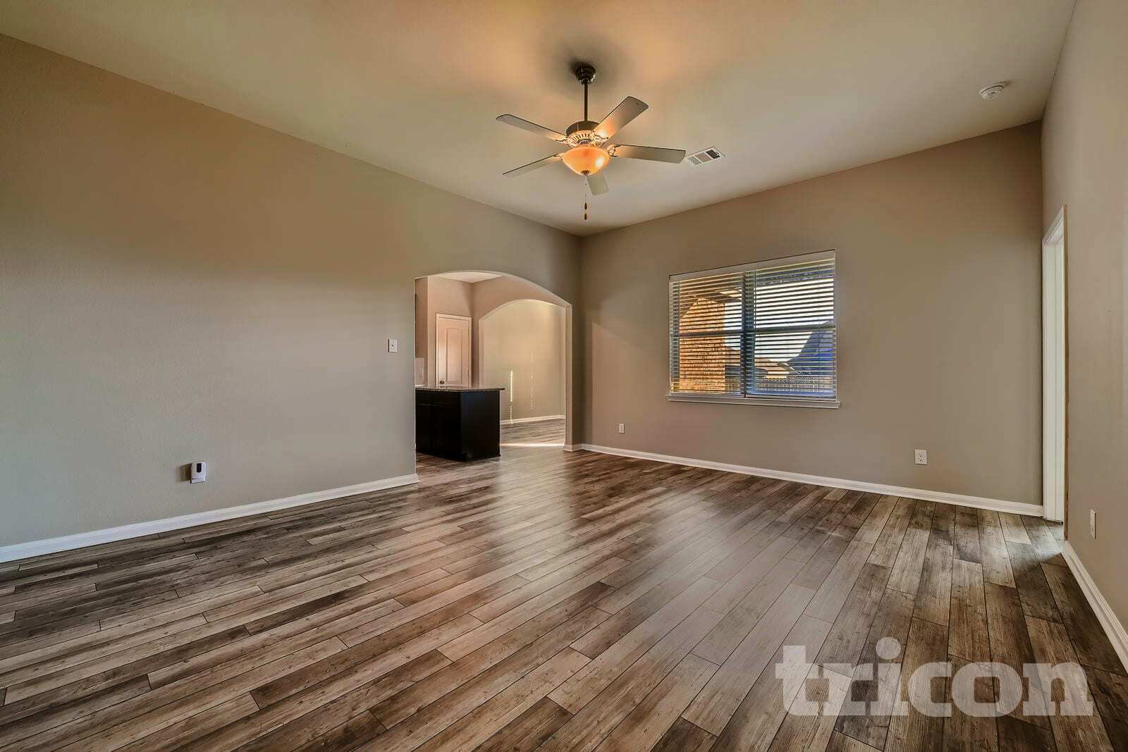 Building Photo - 1833 Chesapeake Dr