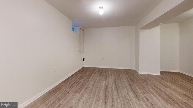 Building Photo - 7801 Fairborn Ct