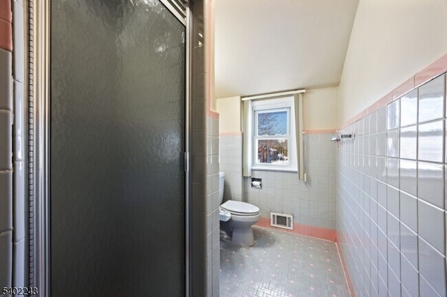 Building Photo - 298 Newark Ave