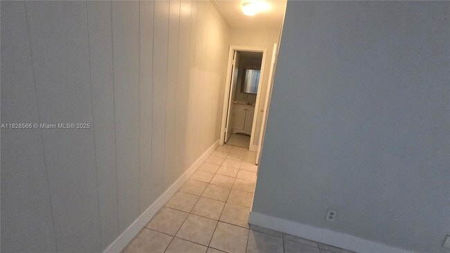 Building Photo - 4163 SW 67th Ave