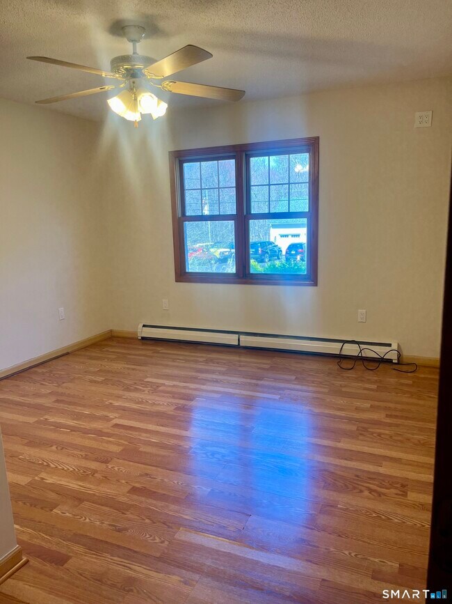 Building Photo - 2101 Scott Rd