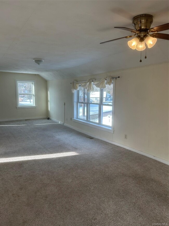 Building Photo - 100 Richardson Ave