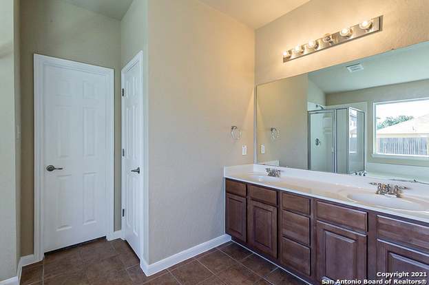 Building Photo - 8414 Western Way