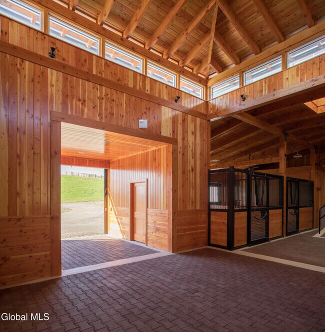 Building Photo - 243 Morton Rd