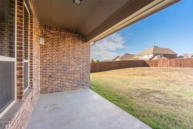 Building Photo - 9101 Waters Ln