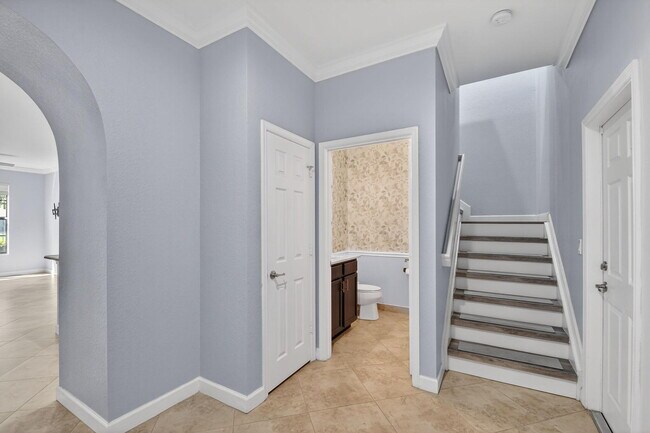 Building Photo - 10457 Wellington Parc Dr