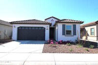 Building Photo - 9339 W Glenrosa Ave