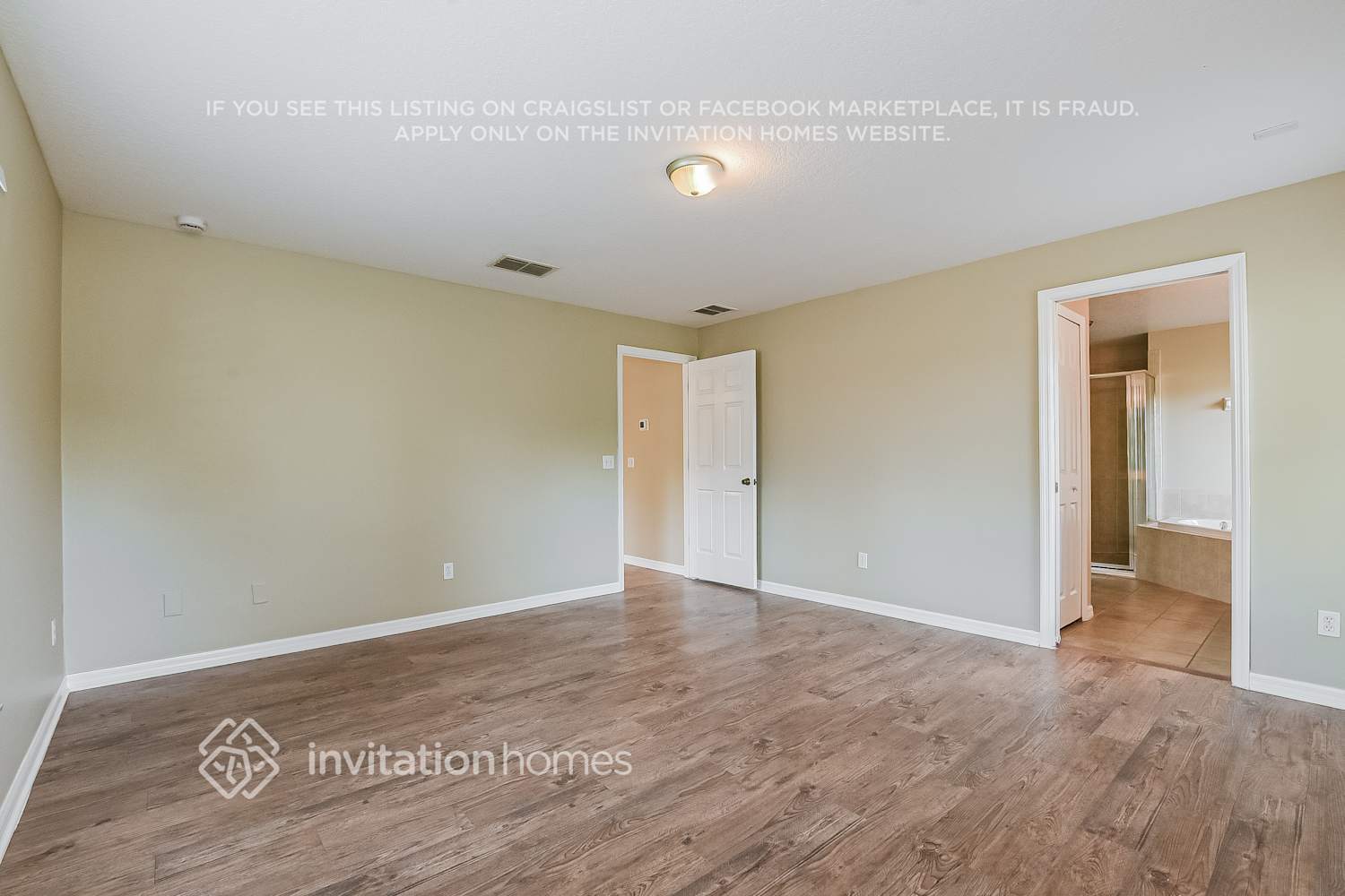 Building Photo - 70 Crystal Dr