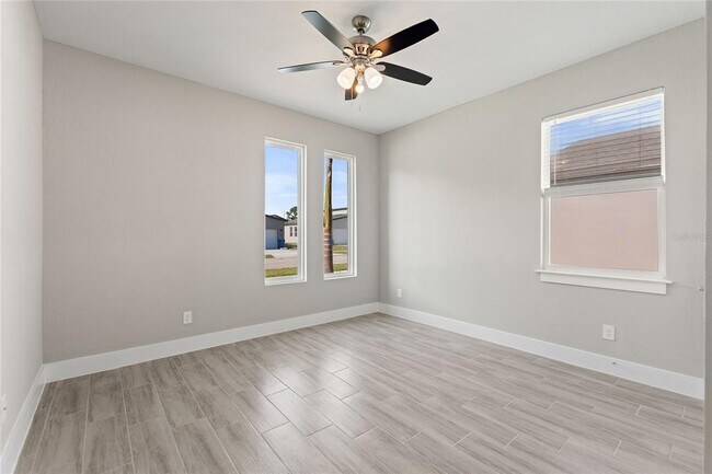 Building Photo - 326 Royal Palm Wy