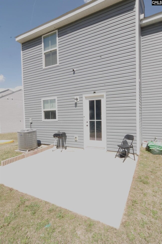 Building Photo - 385 Saskatoon Dr