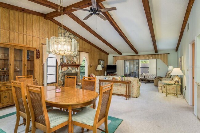 Building Photo - 9910 Eagles Point Cir