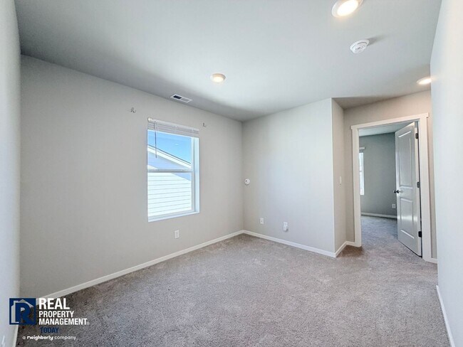 Building Photo - Brand-New 3BR Town Home Near JBLM | Bonus Loft, 2-Car Garage & Modern Finishes