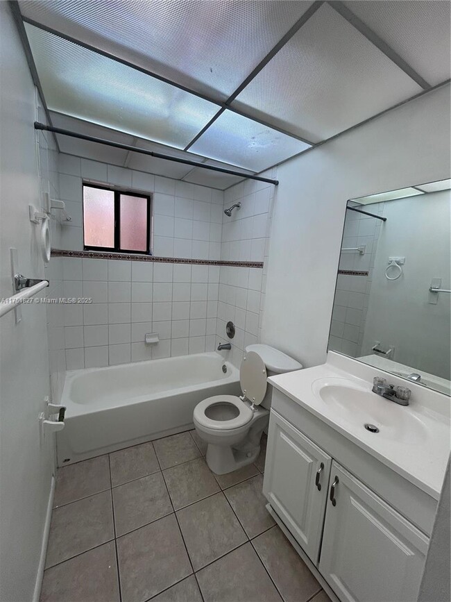 Building Photo - 8730 SW 133rd Avenue Rd