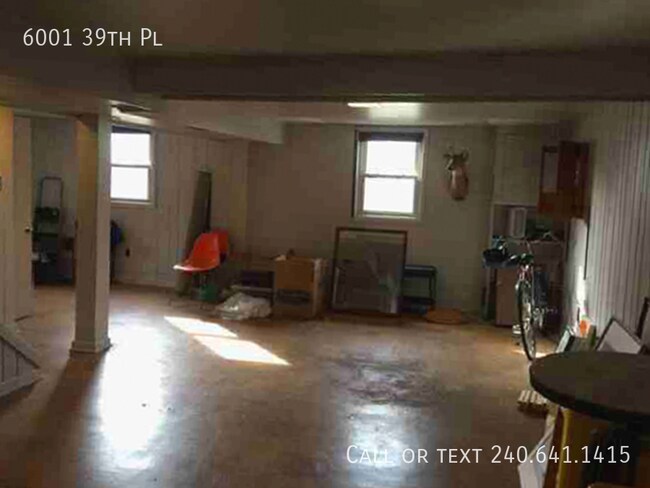 Building Photo - 6001 39th Pl