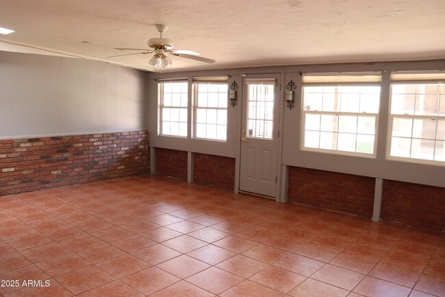 Building Photo - 3712 St Andrews Dr
