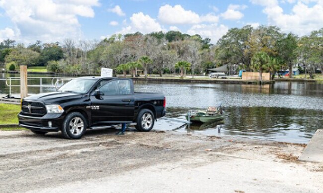 Building Photo - Happy Holidays, Cute as a Button House, JAX Heights