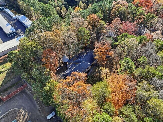 Building Photo - 3890 Steve Tate Hwy