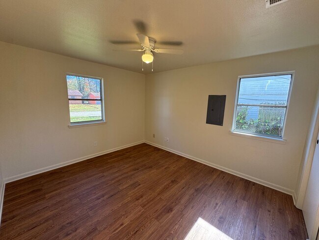 Building Photo - North-Shreveport Home Move-In Ready