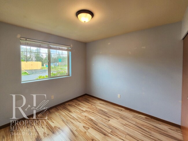 Building Photo - Beautiful Single-Story Home with Hardwood Floors, 3-Car Garage & Expansive Backyard