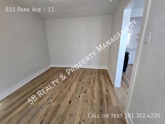 Building Photo - Cozy & Affordable 1-Bedroom Apartment in H...