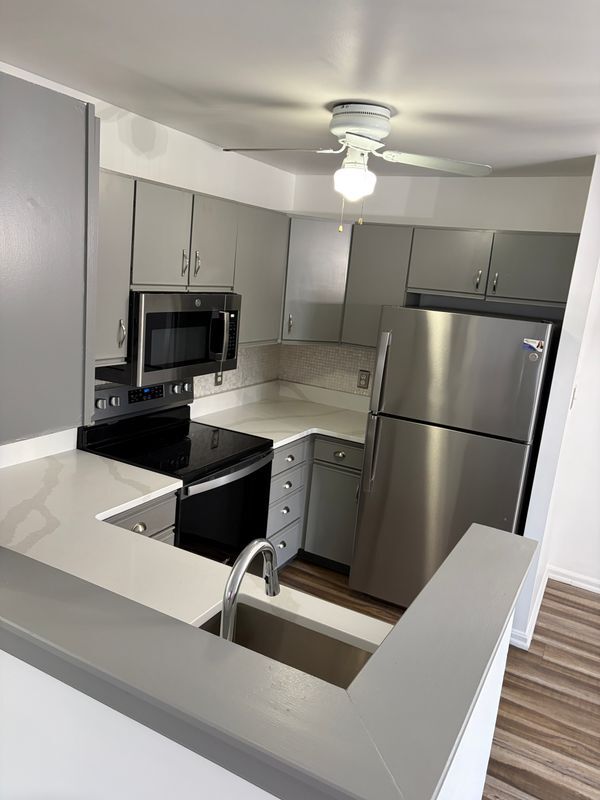 Building Photo - 1334 W Wyomissing Ct