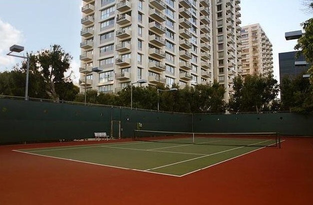 Building Photo - 2160 Century Park E