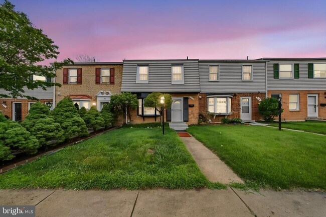 Building Photo - 68 Orchard Dr