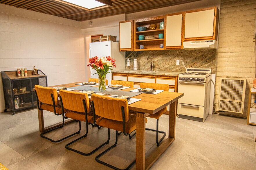 Building Photo - 4148 Conrad Dr