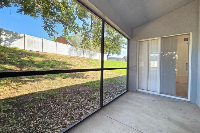 Building Photo - 10417 Lake Hasson Cir