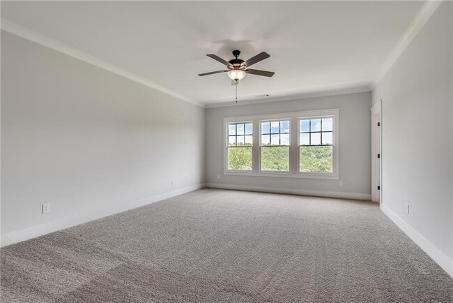 Building Photo - 435 Maplewood Dr