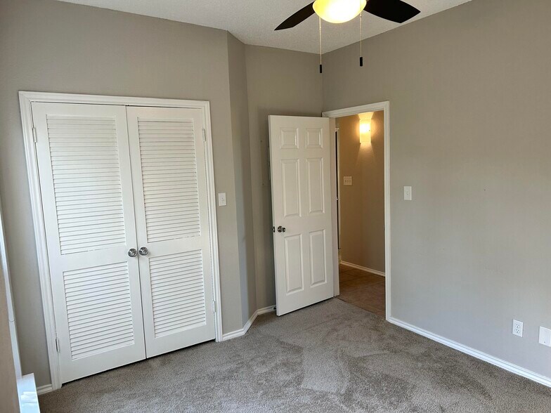 Building Photo - 1734 Ascension Point Dr