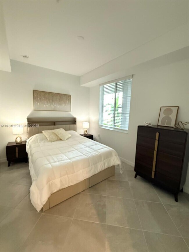 Building Photo - 5555 Double Eager Cir