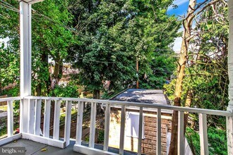 Building Photo - Spacious 3 Bedroom, 1 Bath Home in Harrisburg, Pa!