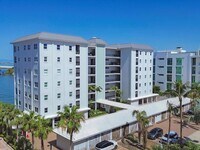 Building Photo - 226 Golden Gate Point