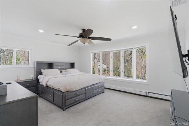 Building Photo - 263 Oyster Bay Road
