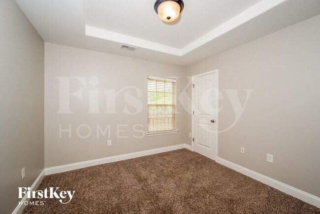 Building Photo - 281 Crisfield Cir