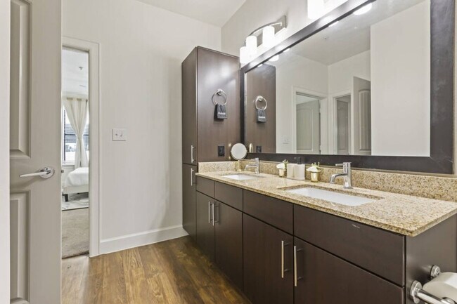 Building Photo - 5445 Town and Country Blvd