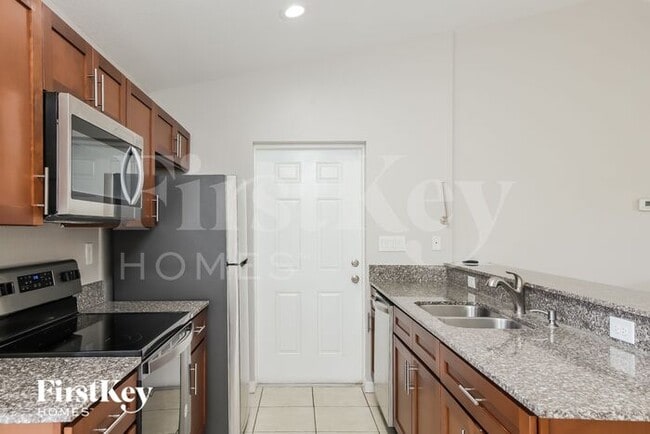 Building Photo - 5473 Wagon Wheel Dr