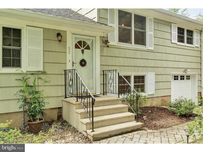 Building Photo - 52 Shady Brook Ln