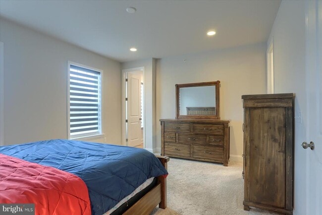 Building Photo - 3219 Wayland Rd