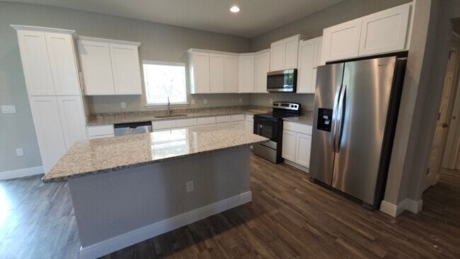 Building Photo - 4780 SW 95th Ln