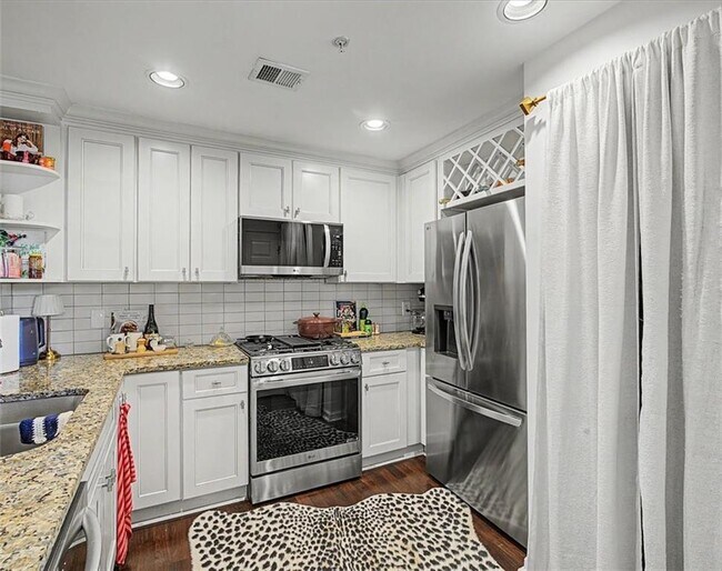 Building Photo - 3636 Habersham Rd NW