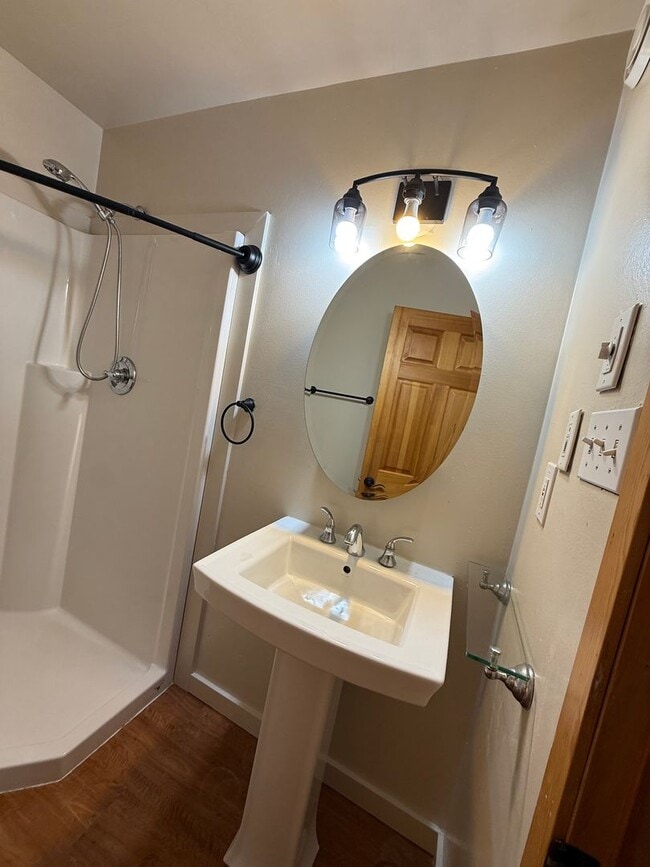 Building Photo - 2667 Scotch Pine Dr