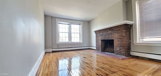 Building Photo - 36 Derby Ave