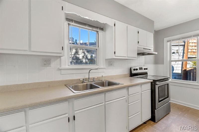 Building Photo - 3400 Milton Dr