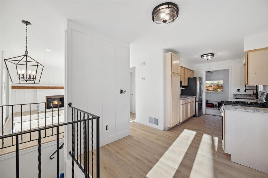 Building Photo - 5340 Edsall Rd